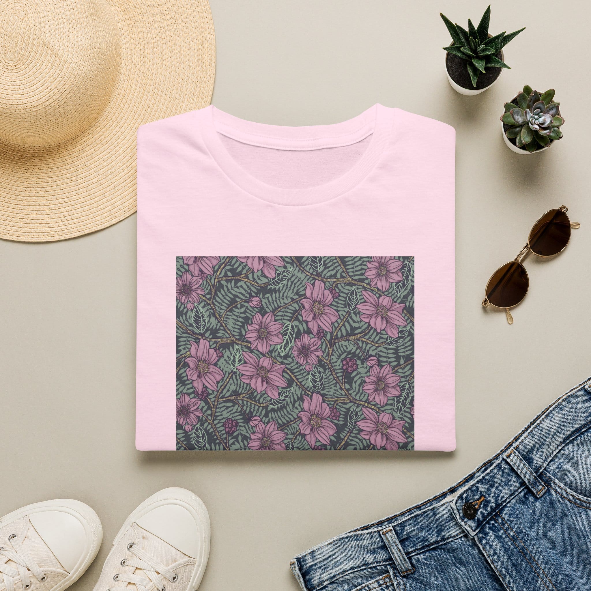 Floral Hibiscus Pattern T-Shirt — Vintage Tropical Flower Tee