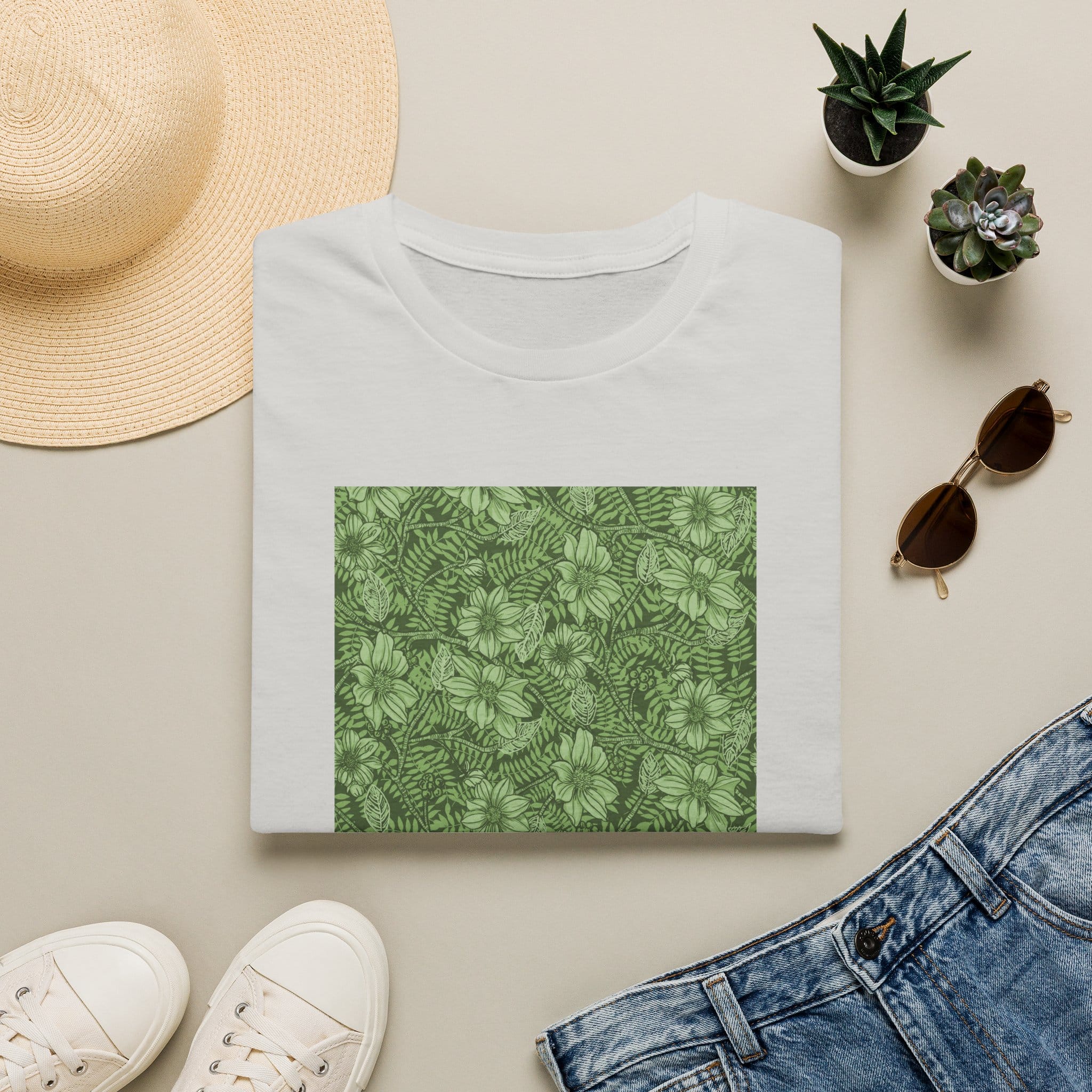 Floral Hibiscus Pattern T-Shirt — Vintage Tropical Flower Tee - Image 4