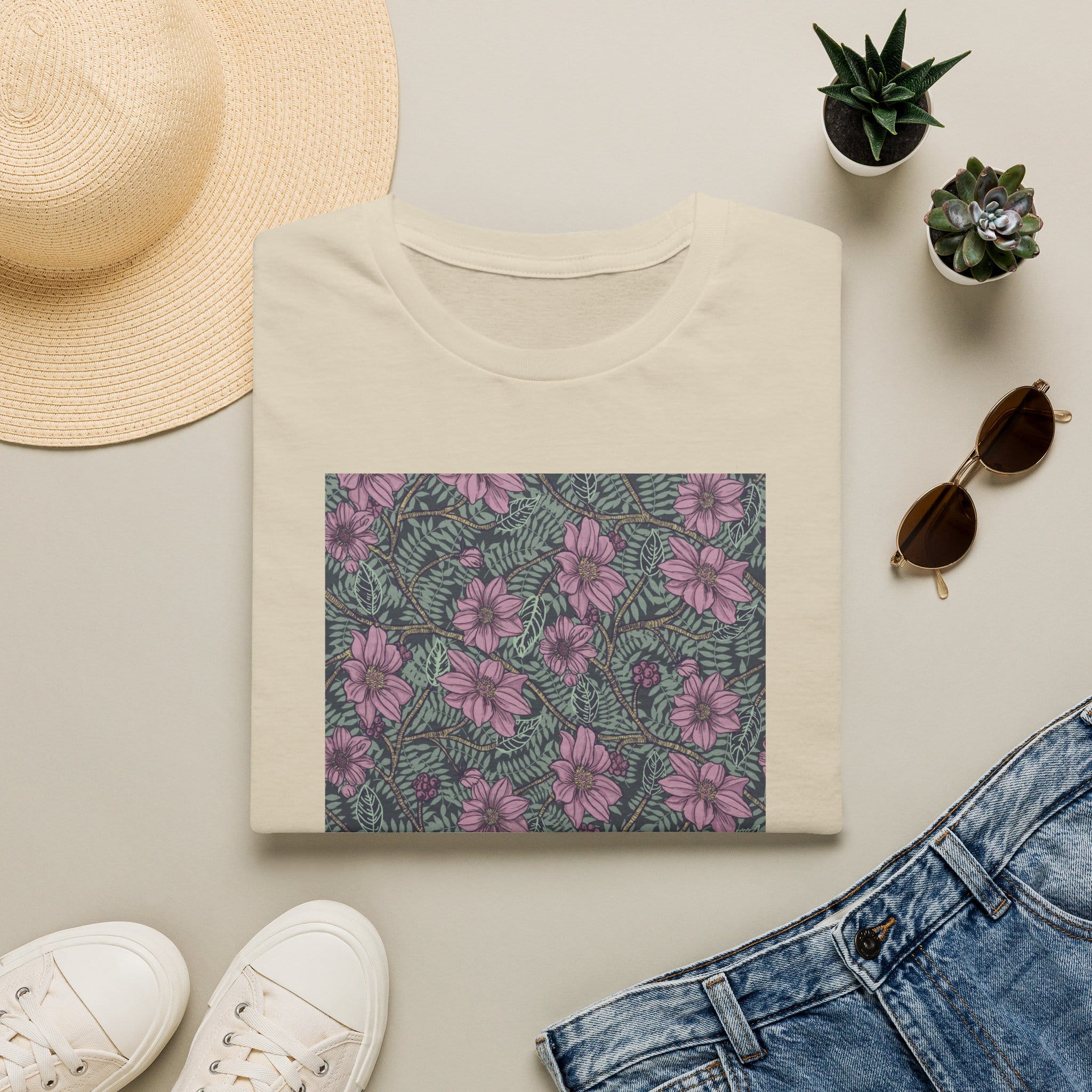 Floral Hibiscus Pattern T-Shirt — Vintage Tropical Flower Tee - Image 5